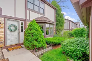 67 White Oak Cir, Saint Charles, IL 60174 - Photo 1