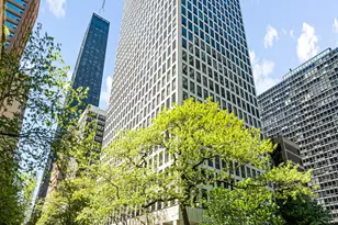 260 E Chestnut St, Chicago, IL 60611 - Photo 1