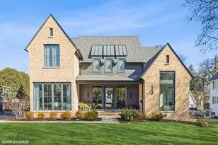 13 S Elm St, Hinsdale, IL 60521 - Photo 1