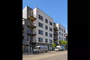 2139 W Madison St, Chicago, IL 60612 - Photo 1