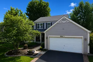 1646 Gleneagle Dr, Carpentersville, IL 60110 - Photo 1