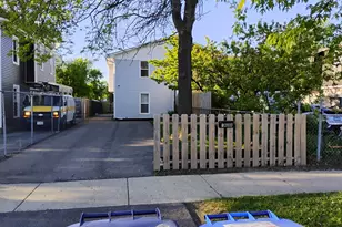 1608 11th St, Waukegan, IL 60085 - Photo 1