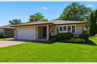 9242 N Washington Street, Niles, IL 60714 - Photo 1