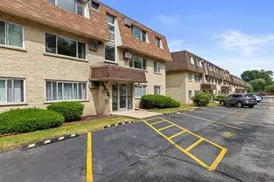 8804 Briar Ct, Des Plaines, IL 60016 - Photo 1