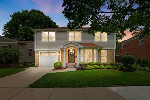1005 N Race Ave, Arlington Heights, IL 60004 - Photo 1