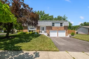 430 Faversham Ct, Bolingbrook, IL 60440 - Photo 1
