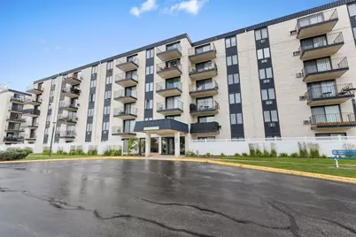 9737 N Fox Glen Drive #2M, Niles, IL 60714 - Photo 1