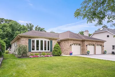142 Elizabeth Court, Wood Dale, IL 60191 - Photo 1