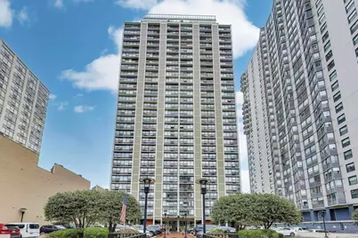 5733 N Sheridan Road #4C, Chicago, IL 60660 - Photo 1
