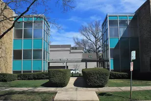 220 N Kenilworth Ave, Oak Park, IL 60302 - Photo 1