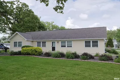 205 E Jennings, Salem, IL 62881 - Photo 1