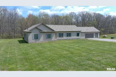 2814 Chouteau Avenue, Odin, IL 62870 - Photo 1