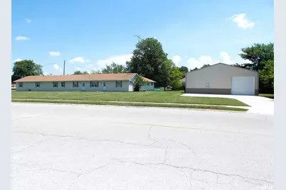 110 Delmar Avenue, Salem, IL 62881 - Photo 1