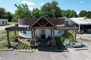 1401 E Main St, Salem, IL 62881 - Photo 1