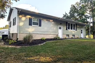 4538 Harris Rd, Salem, IL 62881 - Photo 1