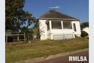19 S Webster Street, Harrisburg, IL 62946 - Photo 1