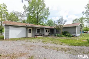 2255 Eagle Point Bay Rd, Orangeville, IL 62939 - Photo 1