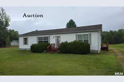 104 Hickory Street, Harrisburg, IL 62946 - Photo 1