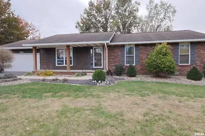 320 Circle Drive, Salem, IL 62881 - Photo 1