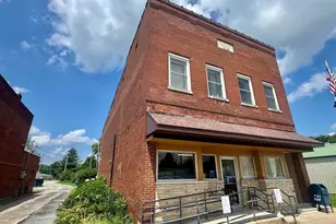 606 N Main St, Chicago, IL 62898 - Photo 1