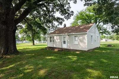 105 Laurel Street, Stonefort, IL 62987 - Photo 1