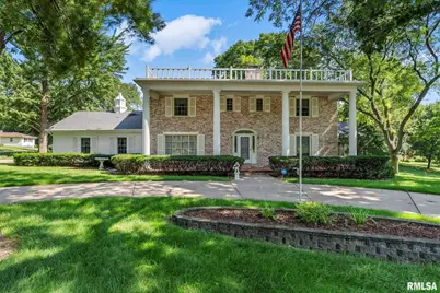 2001 Circle Drive, Muscatine, IA 52761 - Photo 1