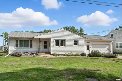 1513 19th Avenue, Rock Island, IL 61201 - Photo 1