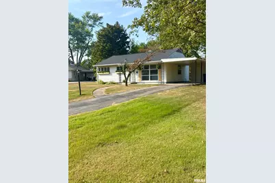 44 S Edgewood Lane, Centralia, IL 62801 - Photo 1