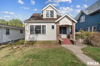 2421 15th Avenue, Moline, IL 61265 - Photo 1