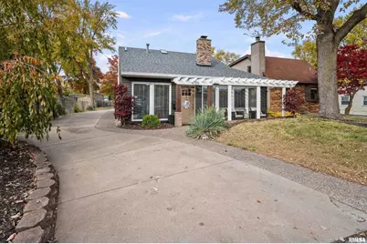 4723 28th Avenue, Moline, IL 61265 - Photo 1