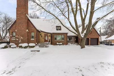 2434 29th Street, Moline, IL 61265 - Photo 1