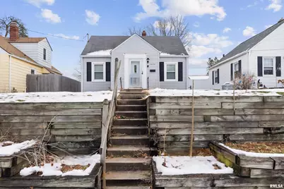 1820 33rd Street, Moline, IL 61265 - Photo 1