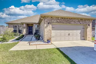 422 Chickadee St, Crestview, FL 32539 - Photo 1