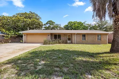 715 Crestwood Street, Mary Esther, FL 32569 - Photo 1