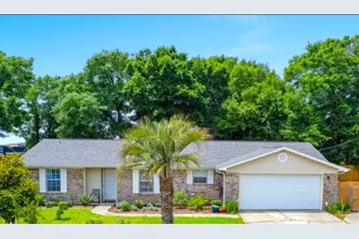 7837 Skyview Boulevard, Navarre, FL 32566 - Photo 1