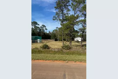 000 Spruce Street, Gulf Breeze, FL 32563 - Photo 1