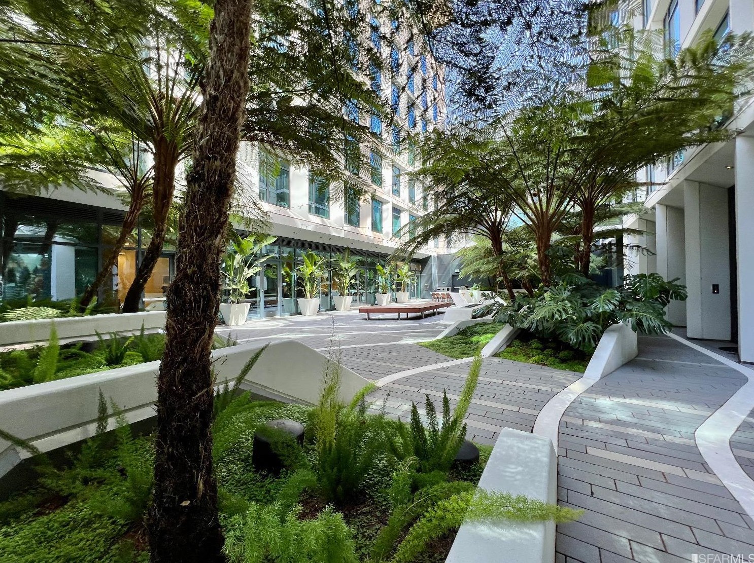 1688 Pine St, San Francisco CA  94109-4525 exterior