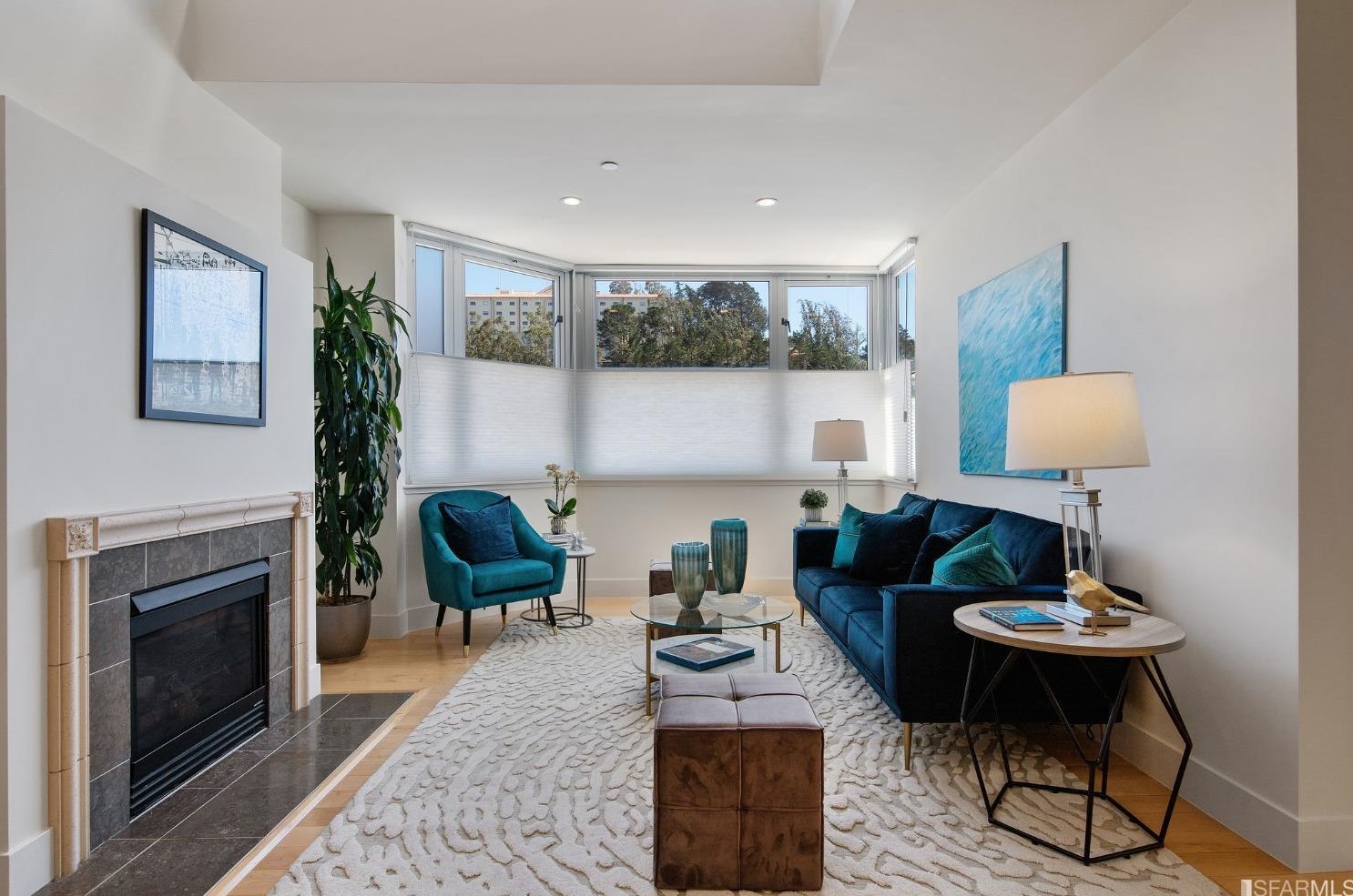 690 Spruce St, San Francisco, CA 94118-2690