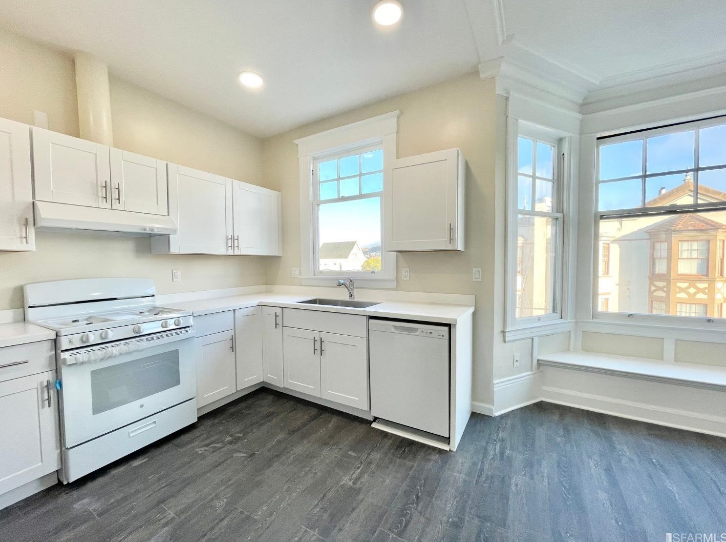 3410 22nd St #7, San Francisco, CA 94110