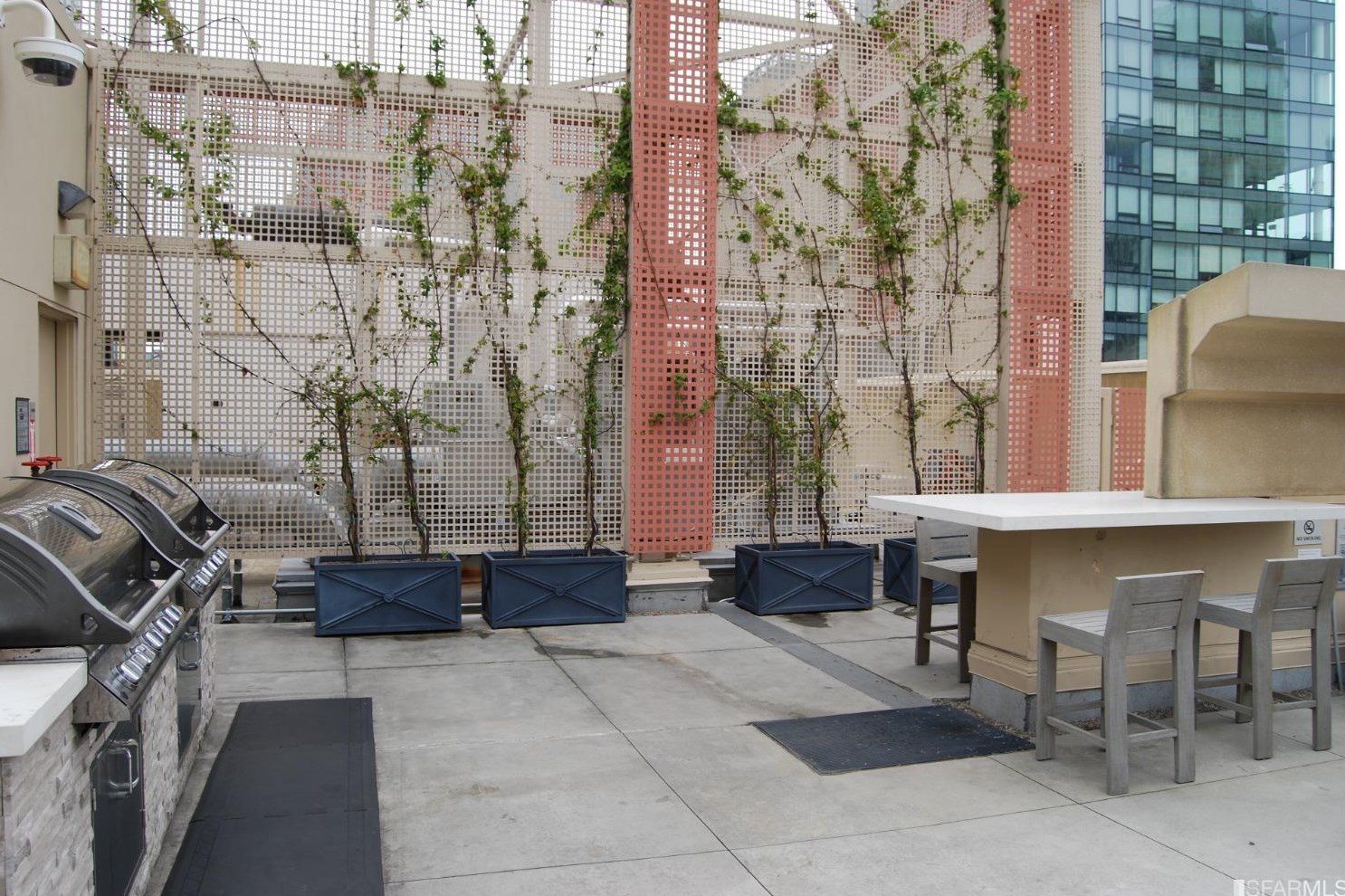 199 New Montgomery St, San Francisco CA  94105-3802 exterior