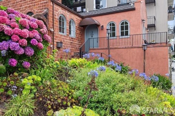1751 Vallejo St, San Francisco, CA 94123-5008