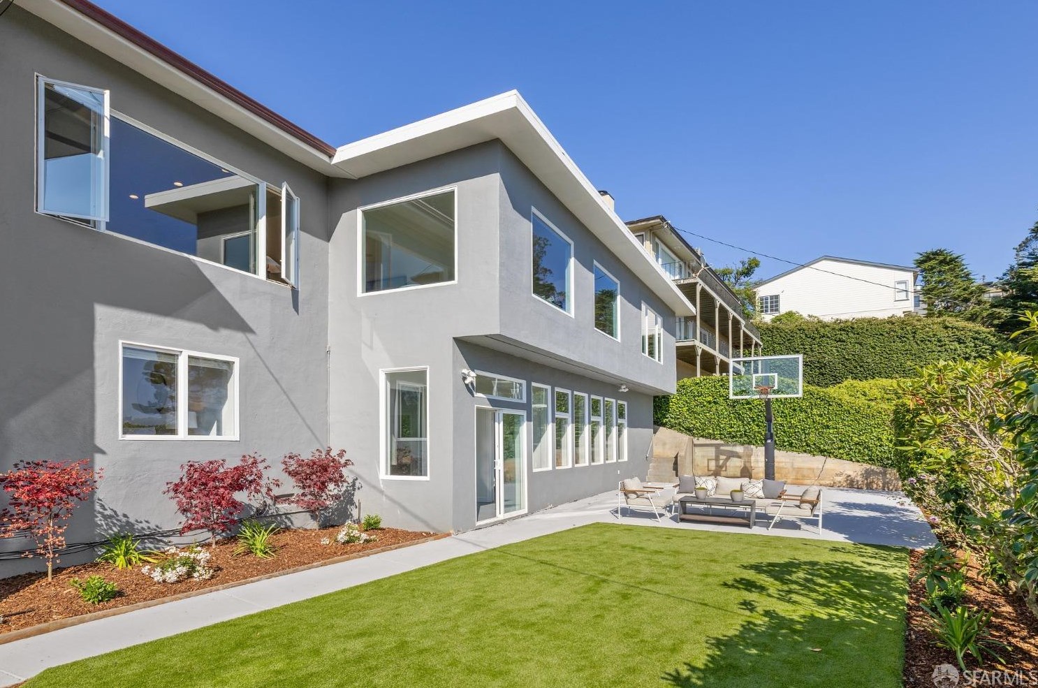 80 Robinhood Dr, San Francisco, CA 94127-1625