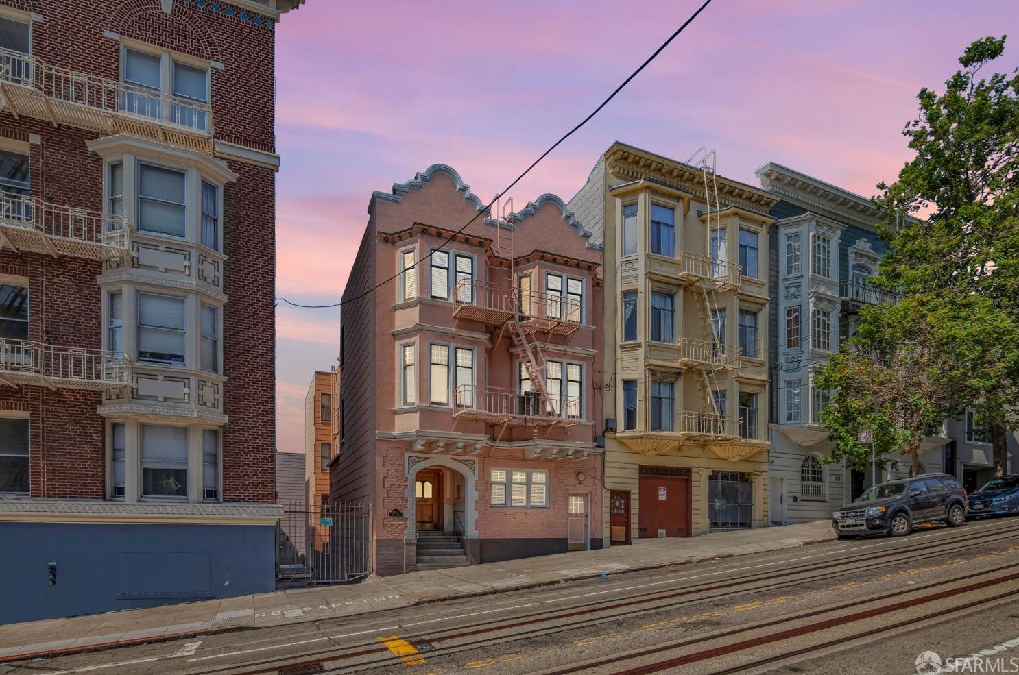 1127 Hyde St, San Francisco, CA 94109-0201