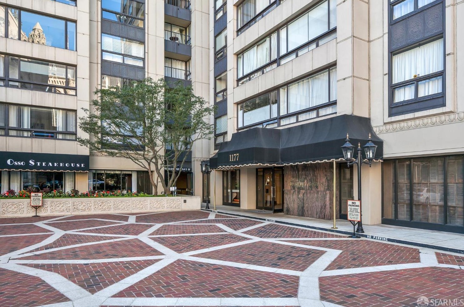 1177 California St, San Francisco CA  94108-2212 exterior