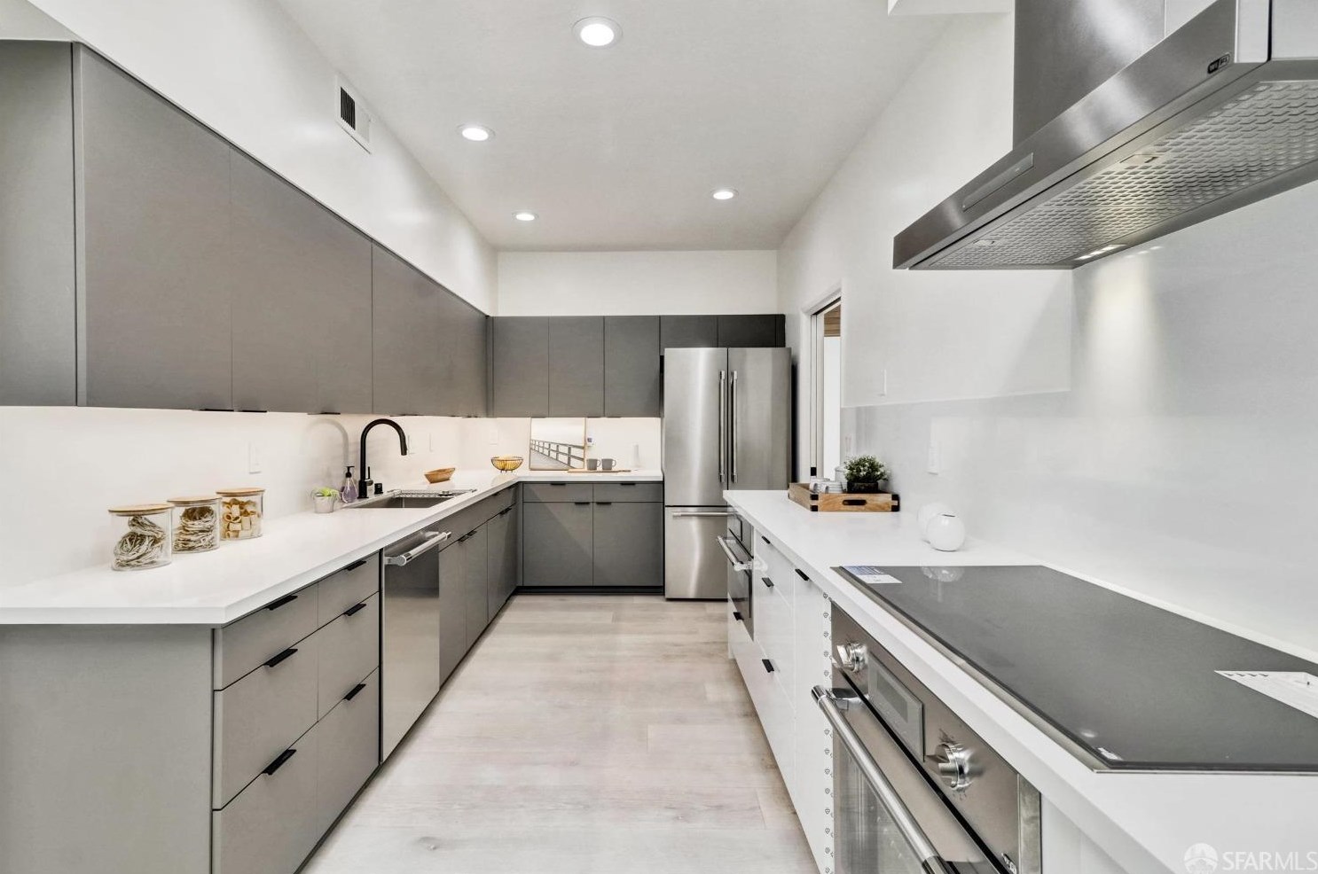 1969 Pine St, San Francisco, CA 94109-4330