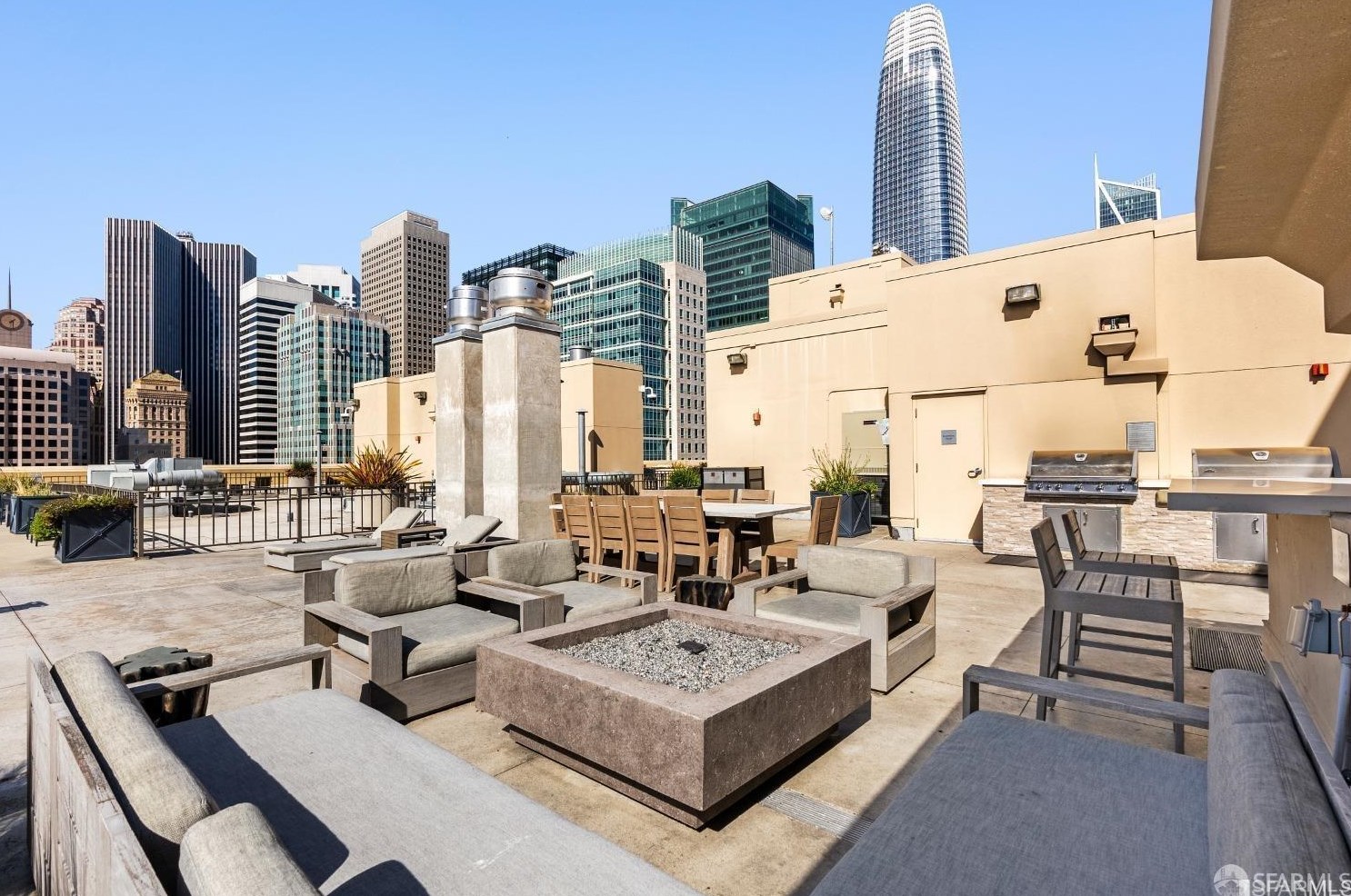 199 New Montgomery St, San Francisco CA  94105-3802 exterior