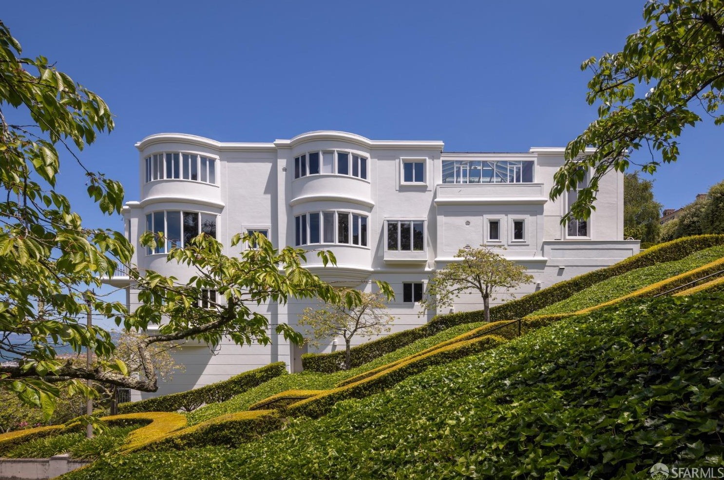 2990 Broadway St, San Francisco, CA 94115-1062
