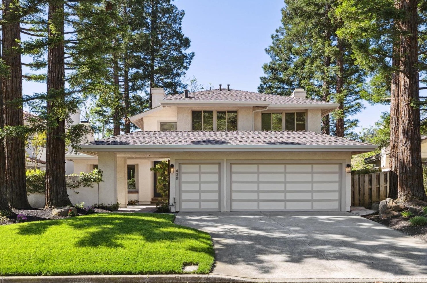 438 Live Oak Dr, Danville, CA 94506-2144