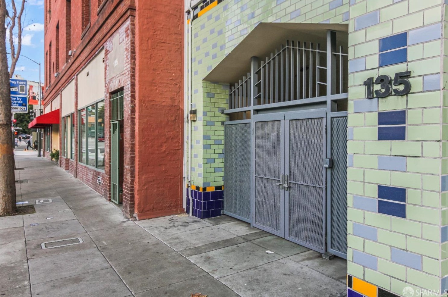 135 Valencia St, San Francisco CA  94103-1185 exterior