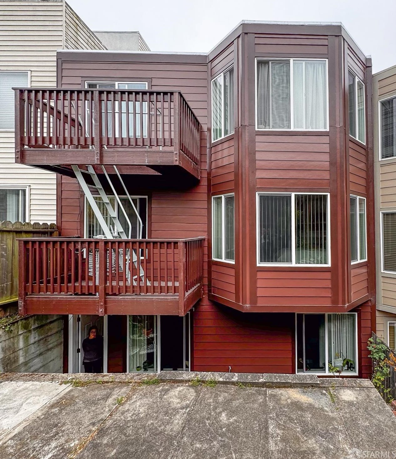1826 19th Ave, San Francisco CA  94122-4512 exterior